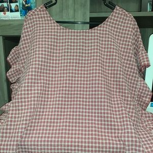 #40 NWOT Shein curve blouse